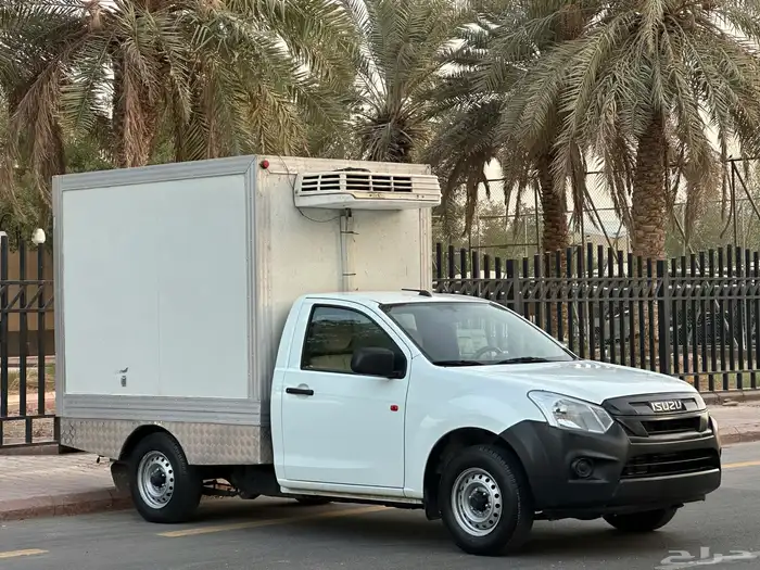 ايسوزو ثلاجه موديل 2025 سعودي قير عادي ديزل شامل الضريبة 1