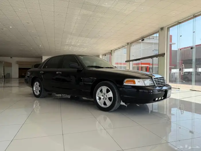 فورد فكتوريا 2008 اسود مدني 4