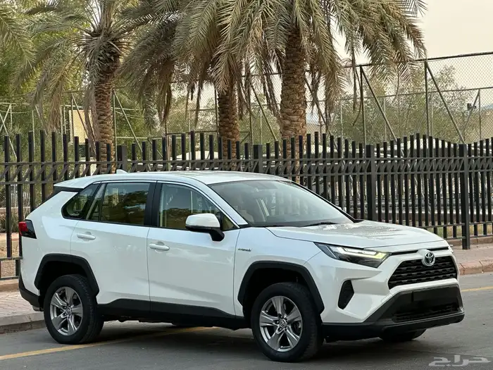 تويوتا راف فور موديل 2023 سعودي ستاندر دبل بنزين 1