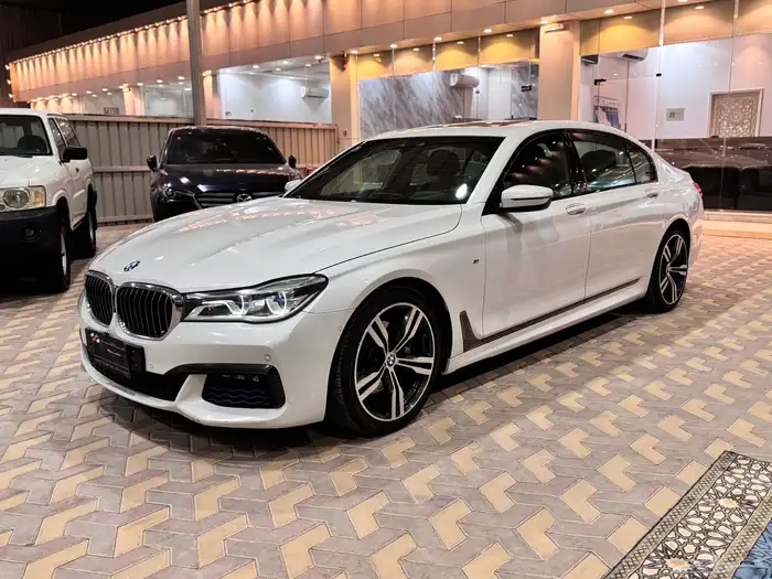 بي ام دبليو Li 740 موديل 2016 1
