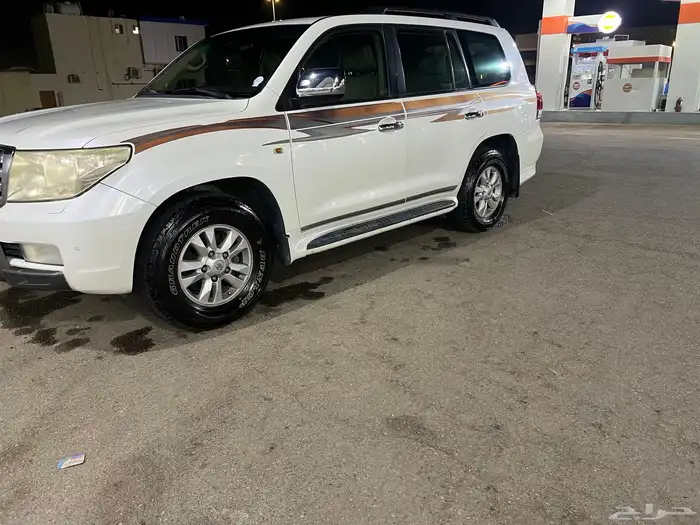 لاندكروزر VXR 2009 فل كامل 1