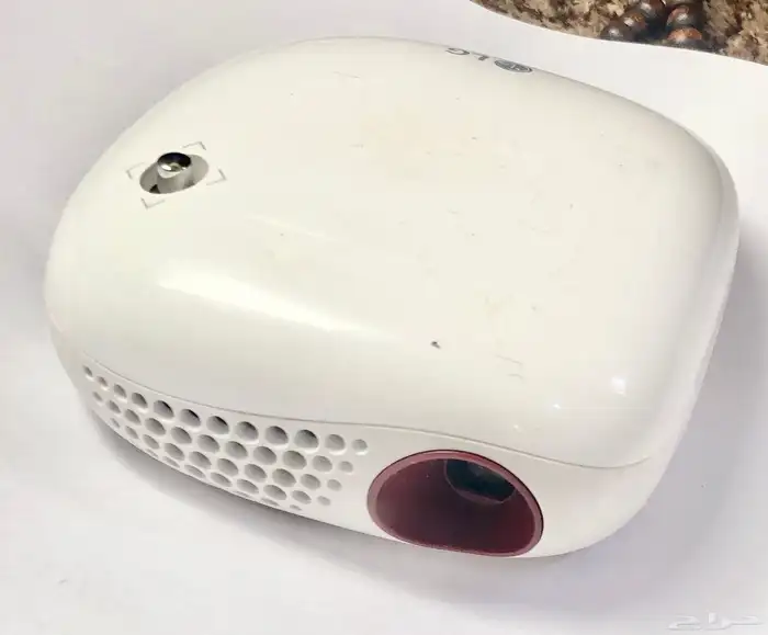 جهاز عرض صغير ( بروجكتر LG).1080 HD 2