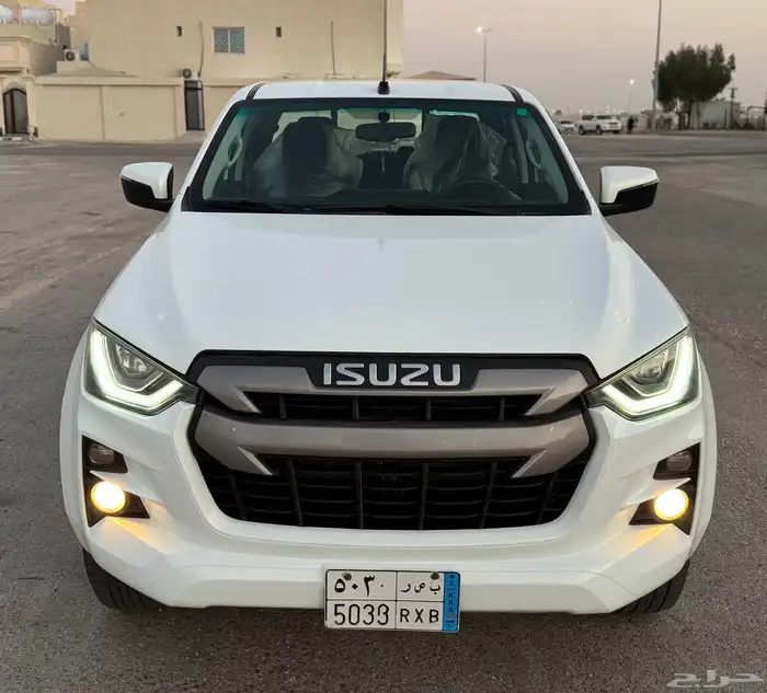 ايسوزوا ديماكس 2022 LS اوتوماتيك 6