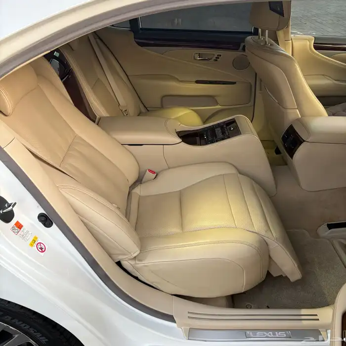 لكزس LS460L VIP موديل 2016 شبه مخزن 38