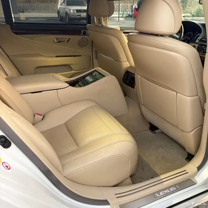 لكزس LS460L VIP موديل 2016 شبه مخزن 37