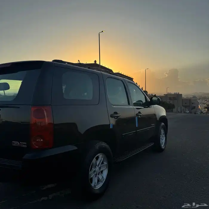 يوكن 2009 مخزن دبل ماشي 136 الف 5