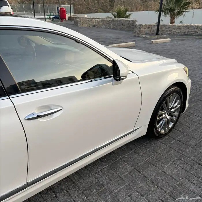 لكزس LS460L VIP موديل 2016 شبه مخزن 13