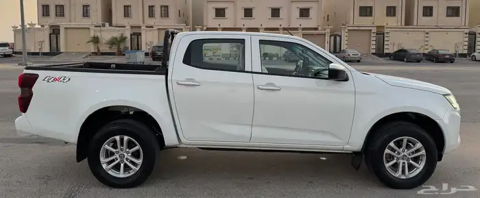 ايسوزوا ديماكس 2022 LS اوتوماتيك 4