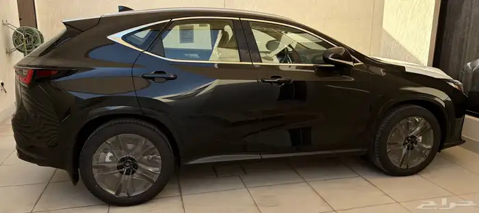 لكزس بنزين NX350 AA اسود   جملي 2025 خليجي جديد صادر لوحات 3