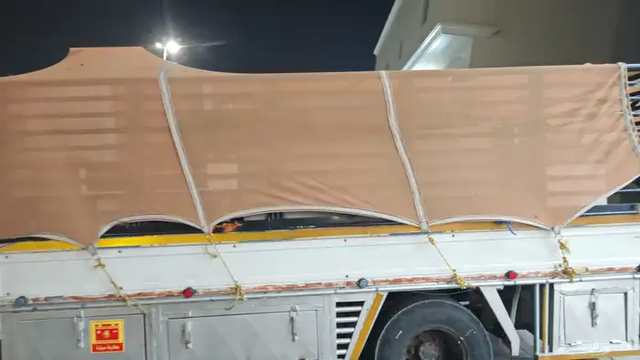 نقل عفش من الدمام إلى الأحساء الرياض القصيم الحفر 0