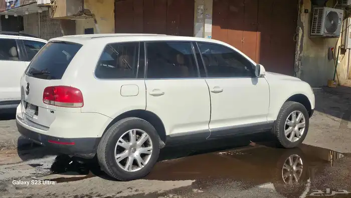 vw touareg 2006 -- 13000 Riyal 2