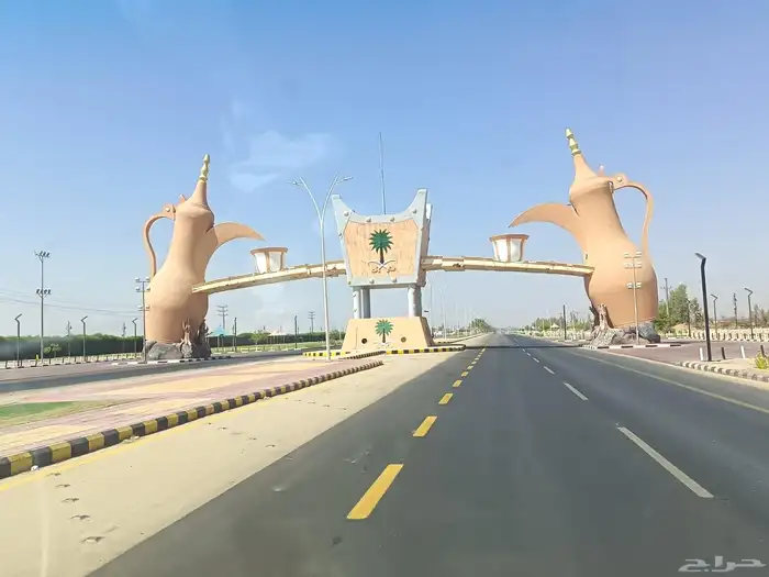 سطحه البيان وظواحيها الرمال 1