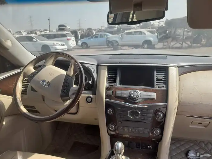 إنفينيتي GX56 2011 4
