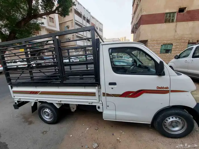 السيارة دباب 5