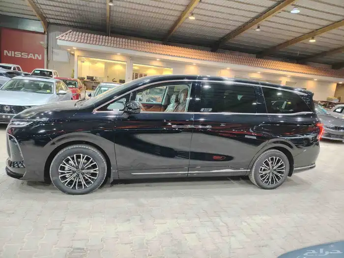 فورثنج يوتور V9 هجين موديل 2026 2