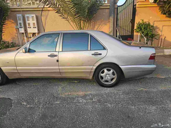 السلام عليكم أعرض لكم سيارتي شبح 320 مفحوص ومجدد اومجد بوي 0