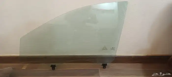 زجاج باب سائق اصلي 0