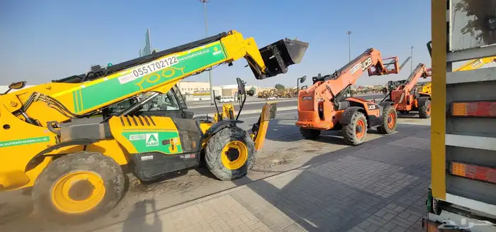 رافعات تلسكوبيه تلي هندر بوم لودر للايجار سفتي حديث 17مترjcb 1