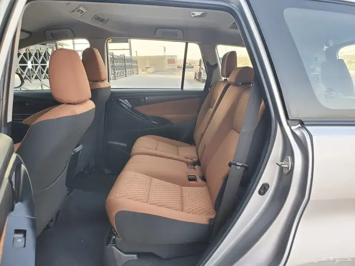 تويوتا انوفا 2016 8