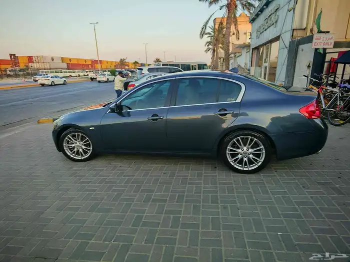 انفنيتي G37 2009 7