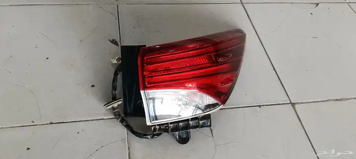 شمعه اسطب يمين وكاله سياره تويوتا فورتشنر 2016 الي 2020 يمين 1