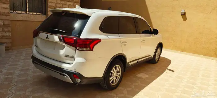 ميتسوبيشي اوتلاندر 2019 وكالة 0