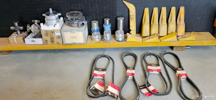 ستوك بقطع غيار شياول 980و 966 كاتربيلر 2