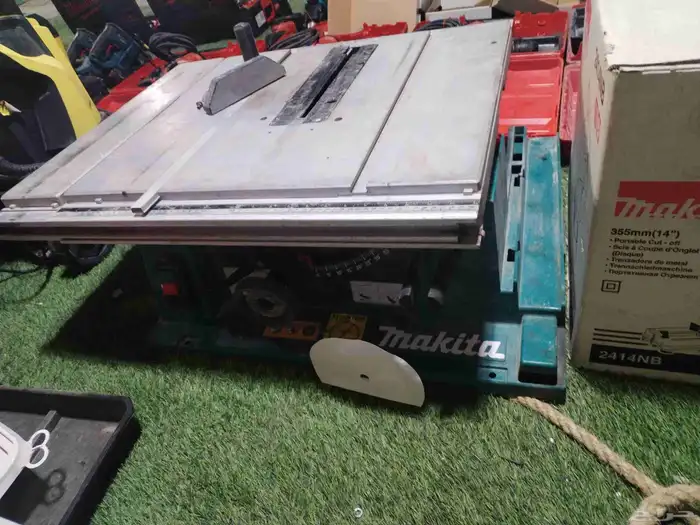 اللبيع معدات من شركة هلتي من شركة ملوكي من شركة بوش 5