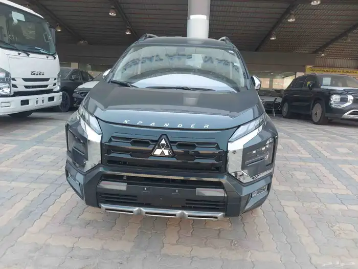 متسوبيشى اكسبندر كروس2025 0