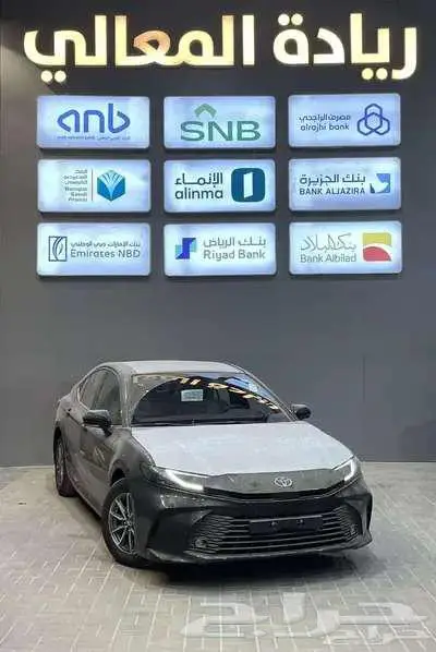 تويوتا كامري ستاندر بنزين 2025 0