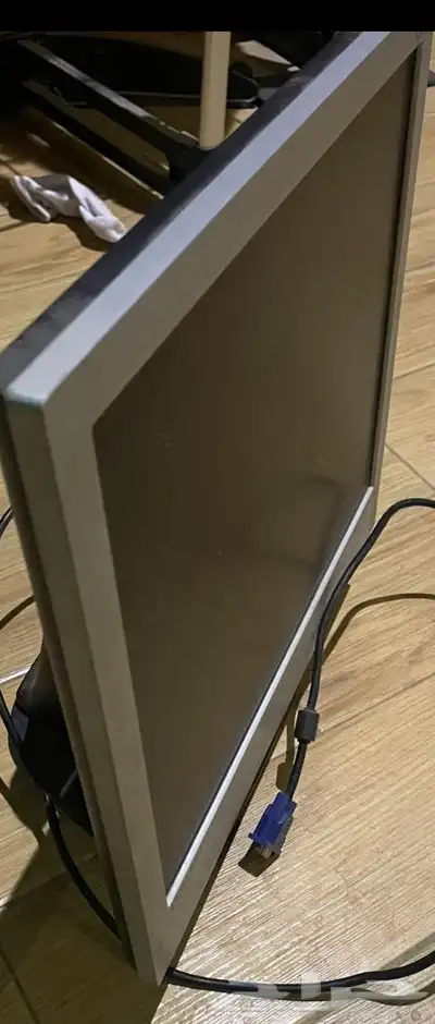شاشة كمبيوتر 0