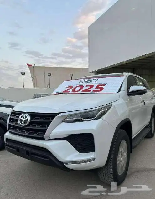 عرض فورتشنر بنزين بدون دبل موديل 2025 1