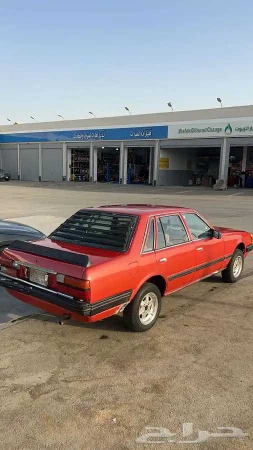 نيسان لوريل 1982 2