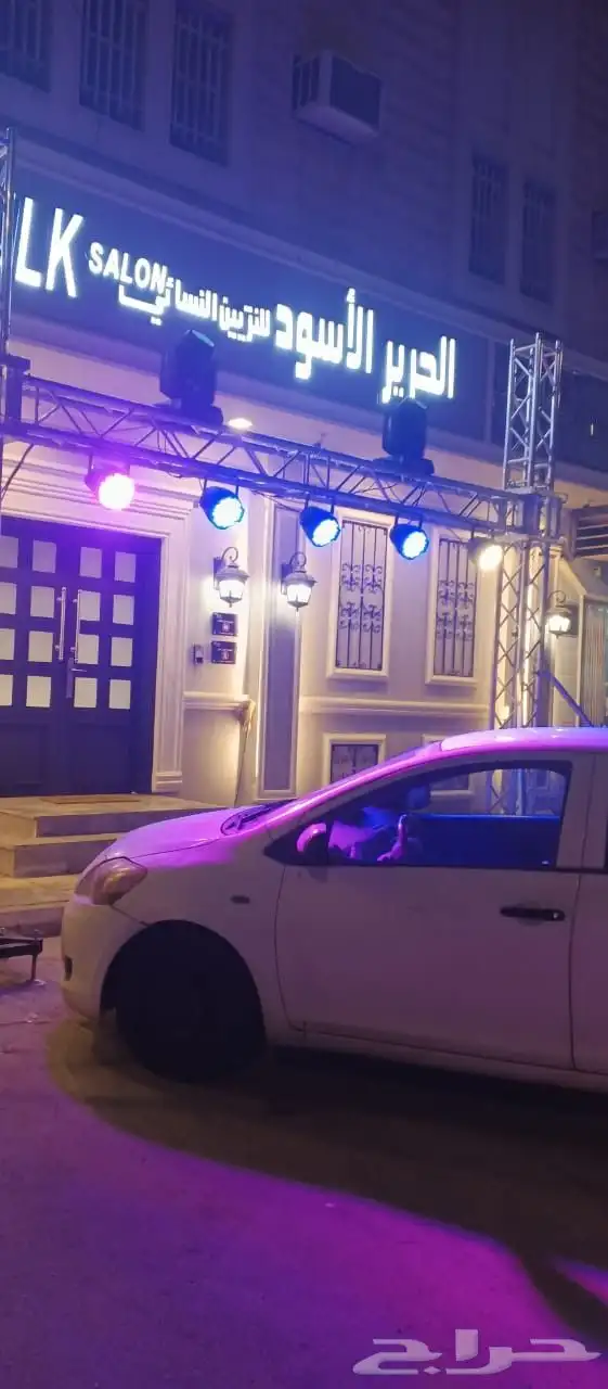 تنظيم افتتاحات والفعاليات والمهرجانات تأجير كشافات بوابات 7