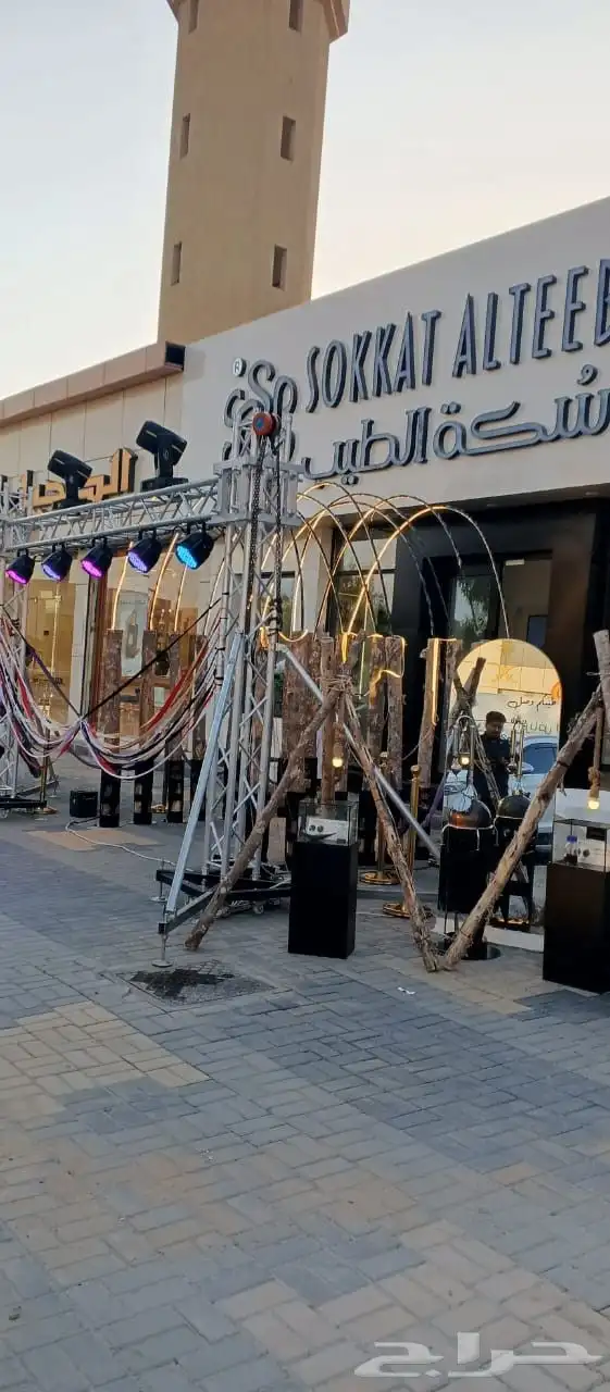 تنظيم افتتاحات والفعاليات والمهرجانات تأجير كشافات بوابات 2