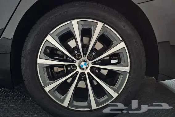 BMW 320i موديل 2023 الميموني للاستيراد بكوريا 5