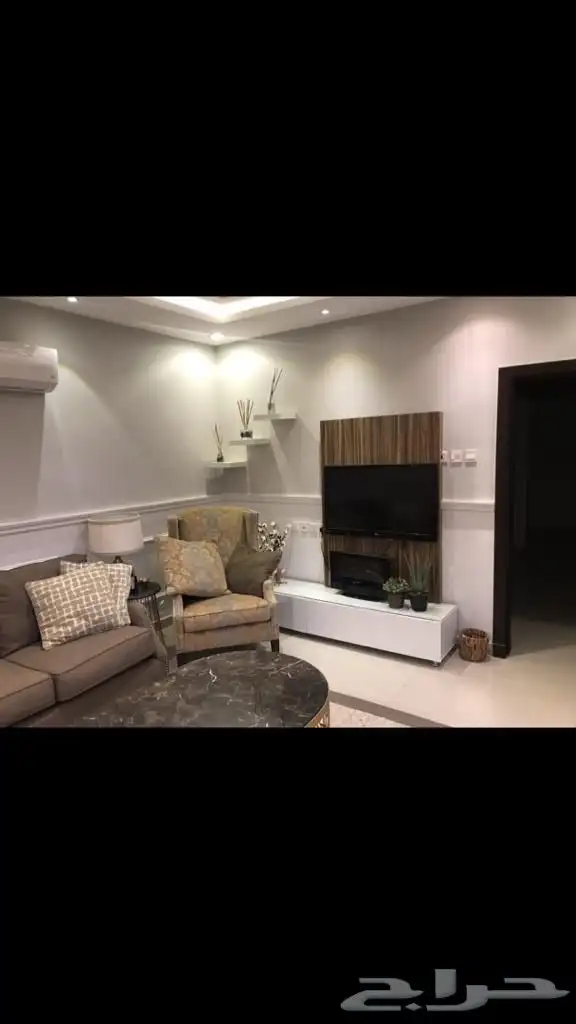 شقة بحي الوادي على شارع البحر الأحمر وجميع الخدمات متوفرة 1