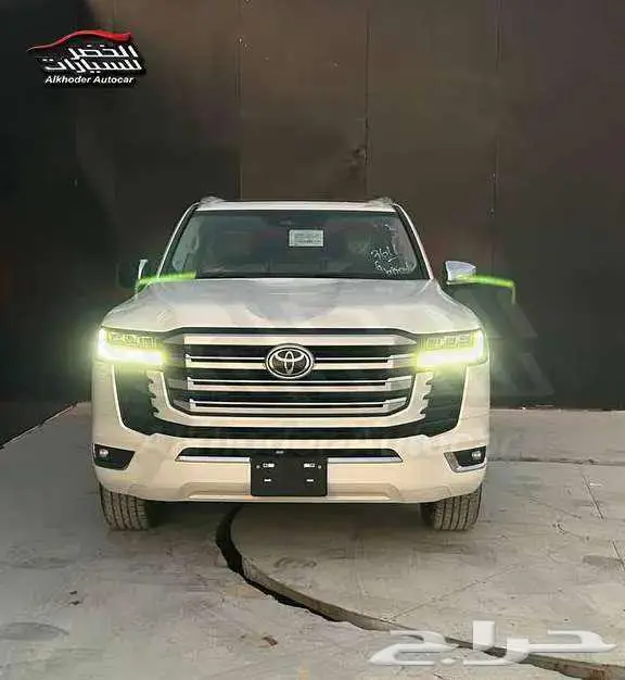 تويوتا لاندكروزر 2025 VXلدى شركة عبدالمجيد الخضر 0