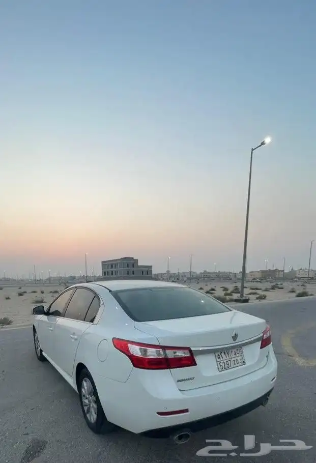 رينو سافران الموديل 2014 14