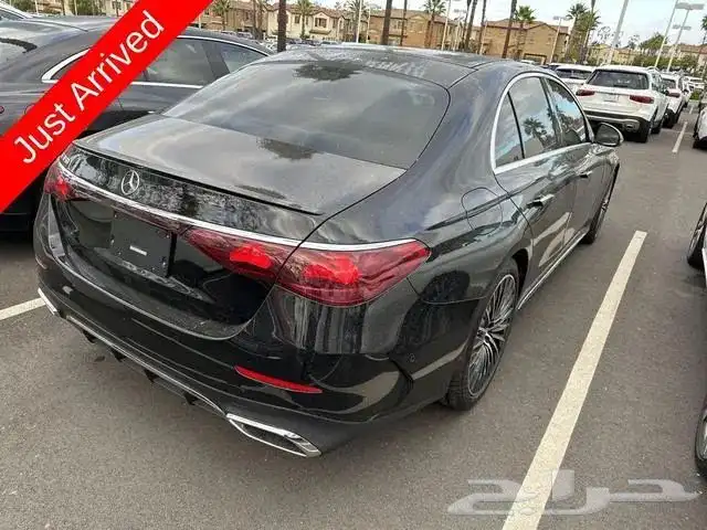 مرسيدس E350 2025 شبه جديدة بمواصفات عالية 14