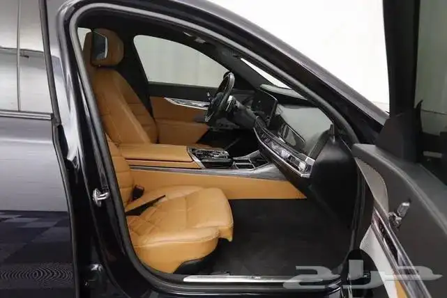 بي ام دبليو 2023 BMW 740i 7