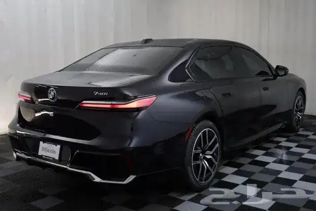 بي ام دبليو 2023 BMW 740i 3