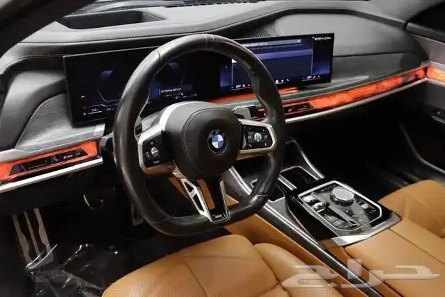 بي ام دبليو 2023 BMW 740i 6
