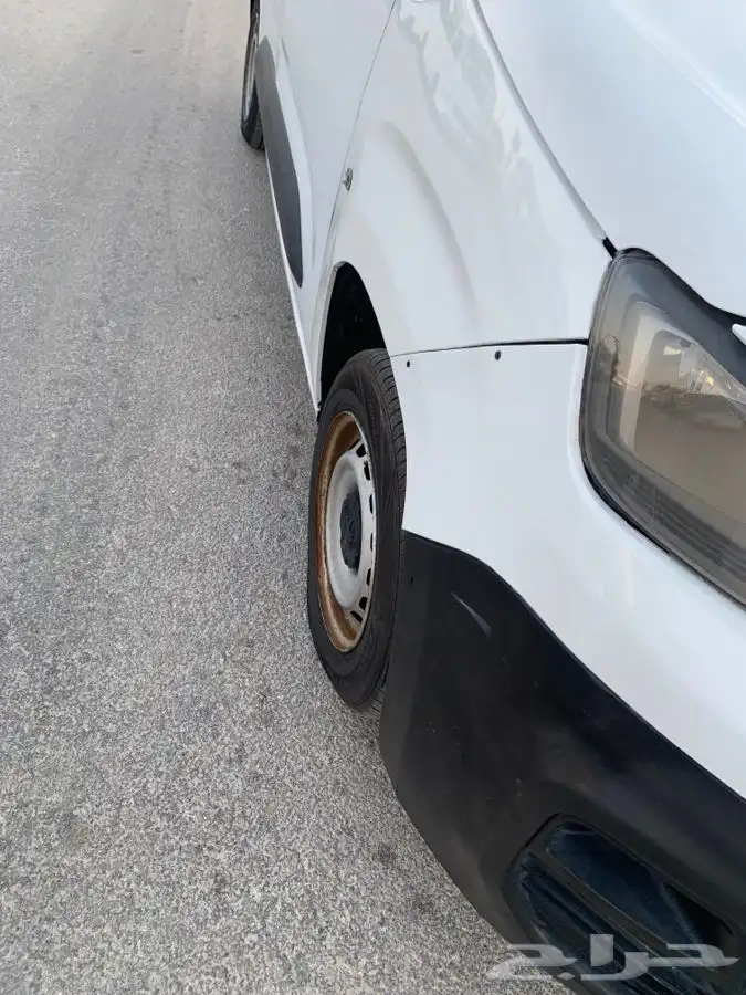 للبيع او البدل بيجو بارتنر ديزل بضاعه صغير ماشي 232000 8