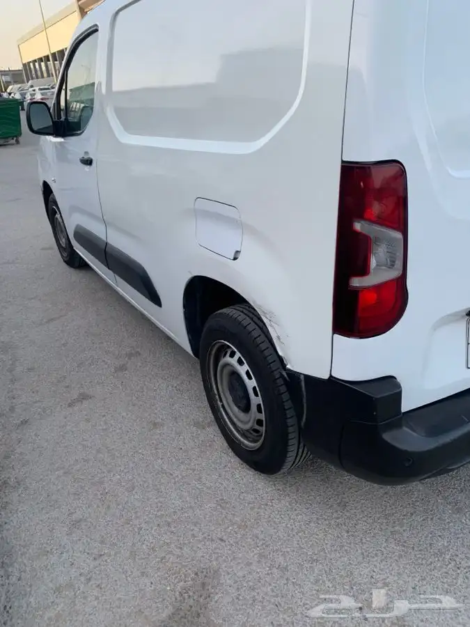 للبيع او البدل بيجو بارتنر ديزل بضاعه صغير ماشي 232000 15