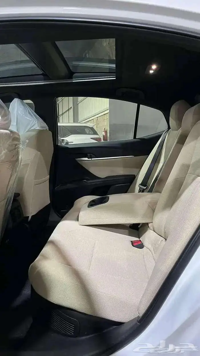 تويوتا كامري LE نص فل هايبرد 2025 كاش واقساط 1