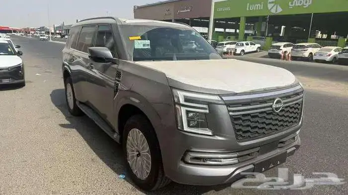 نيسان باترول بلاتينيوم تنفس طبيعي 2026 ابيض و رصاصي 1