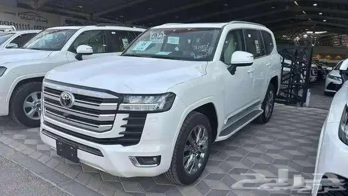 لاندكروزر GXR4 بنزين 2025(كاش-اقساط) 1