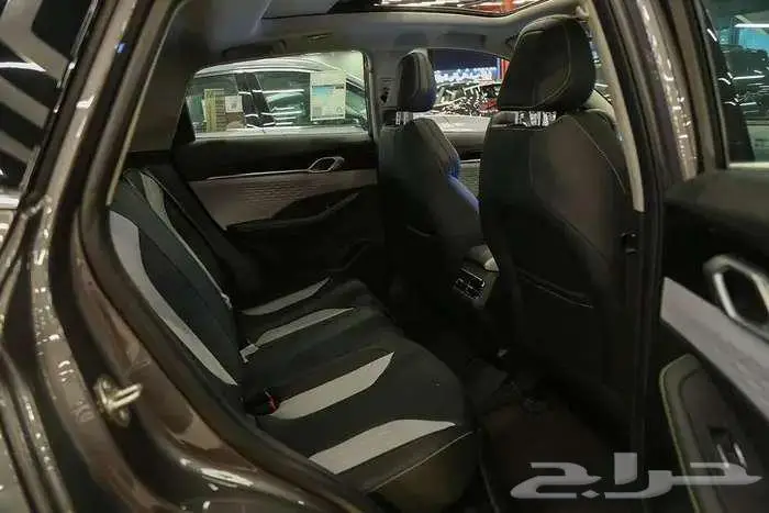 جيلي كولرايى 2025 للبيع كاش او تقسيط برواتب من 3500 1