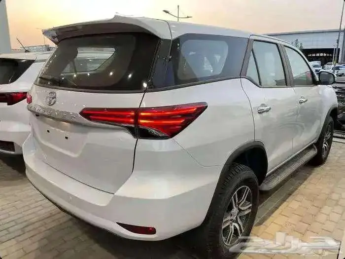 تويوتا فورتشنر GX2 بدون دبل بنزين 2025 1